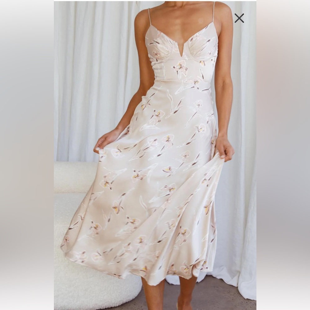 Selfie Leslie Lake Como Fitted Bodice Cami Strap Midi Dress Orchid Print Beige - Picture 4 of 9